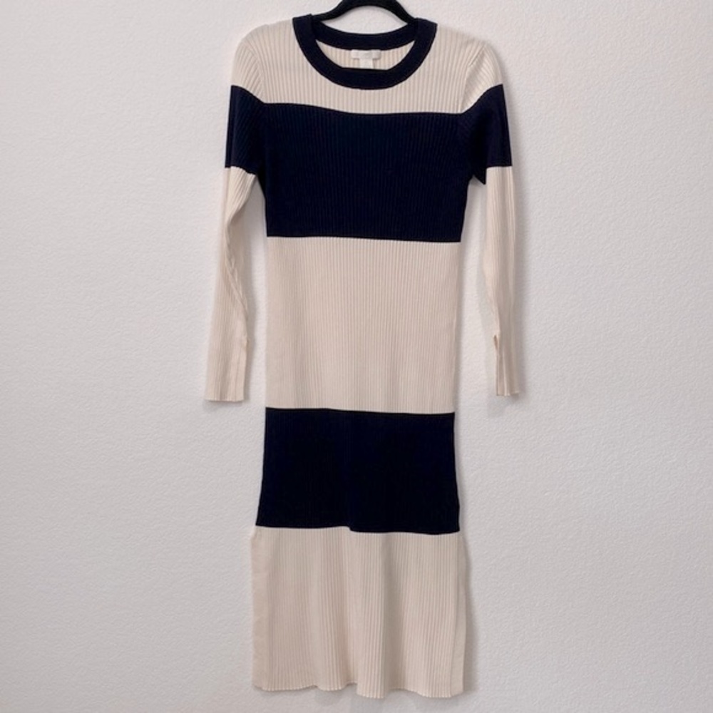 H&M Navy and Cream Knit Midi Dress Size: L